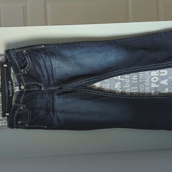 Maurices Denim - 🩵5/$25 Dark wash with thick white stitching Maurice jeans. Size 11/12